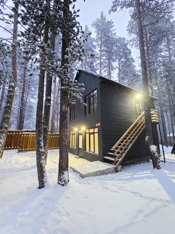 Коттедж Уютный дом в сосновом лесу, рядом горная речка — аренда посуточно в Терскол