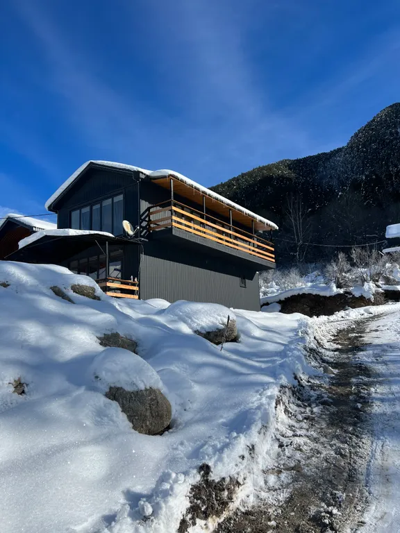 Коттедж Дом в лесу с видом на горы — аренда посуточно в Теберда