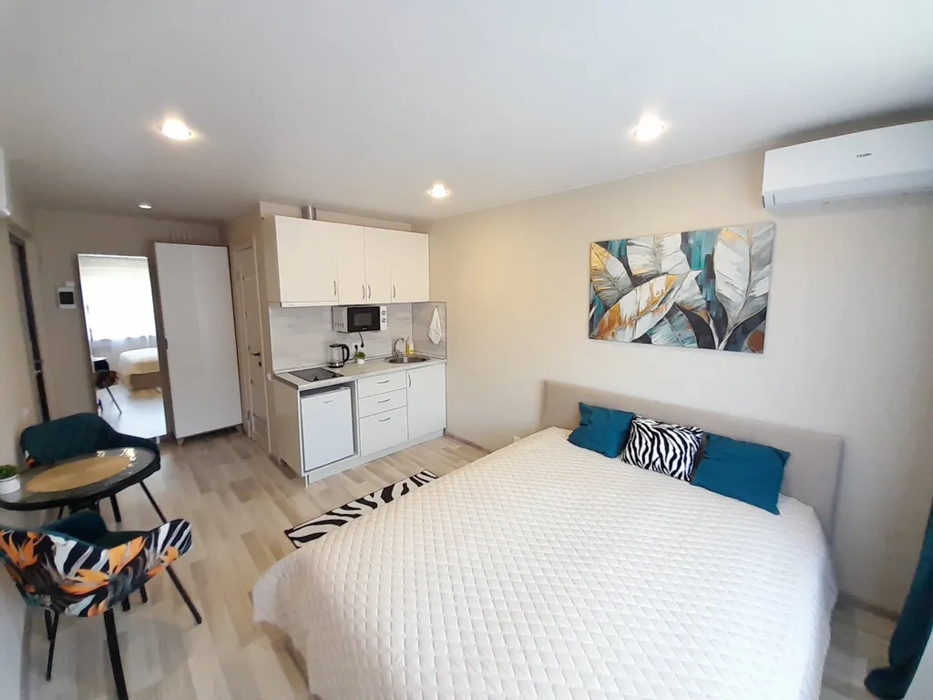 Квартира Квартира-студия в центре города в 10 минутах от моря — Сочи