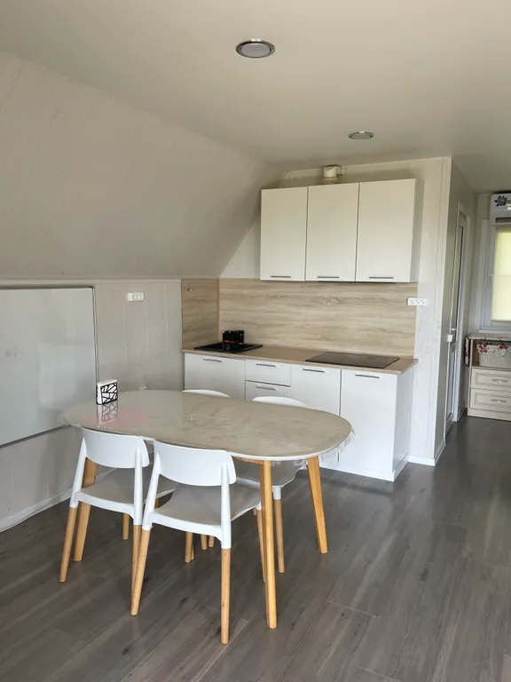 Уютный дом с видом на море и лес