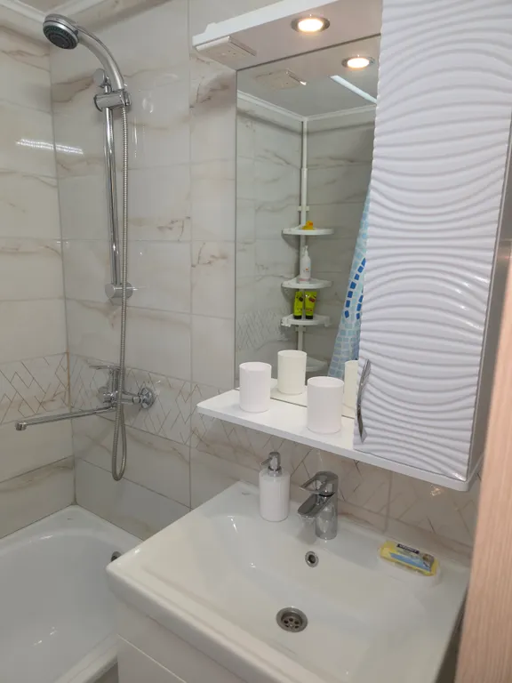 Квартира Просторная и светлая двухкомнатная квартира — Севастополь