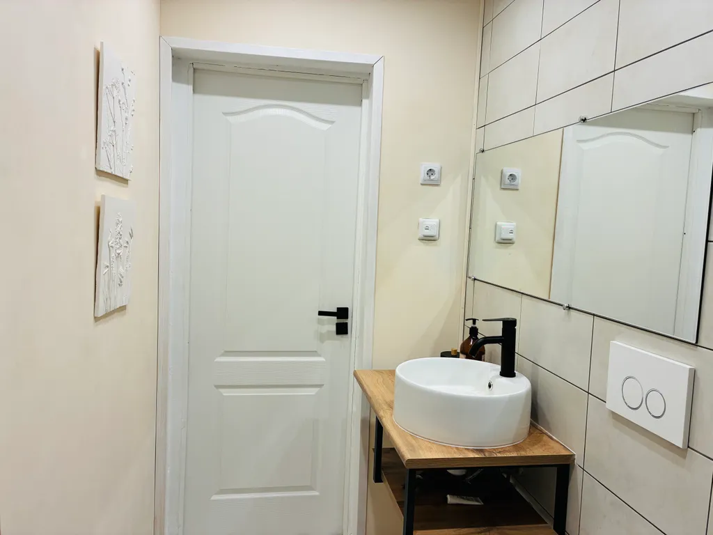 Панорамный дом в лесу