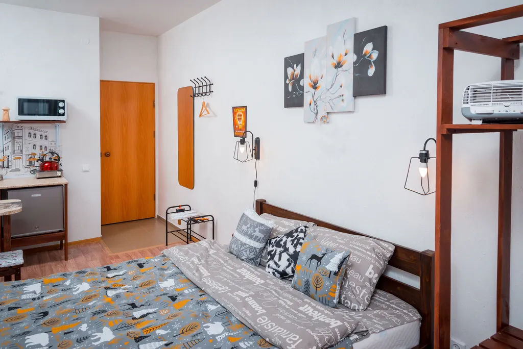 Двухкомнатная квартира на Холмогорова