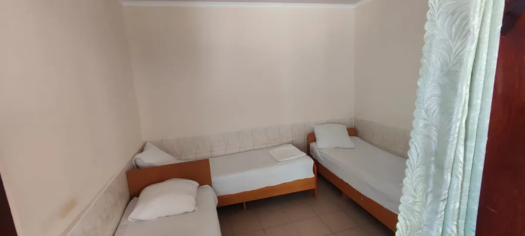 Квартира Комната — аренда посуточно в Лоо