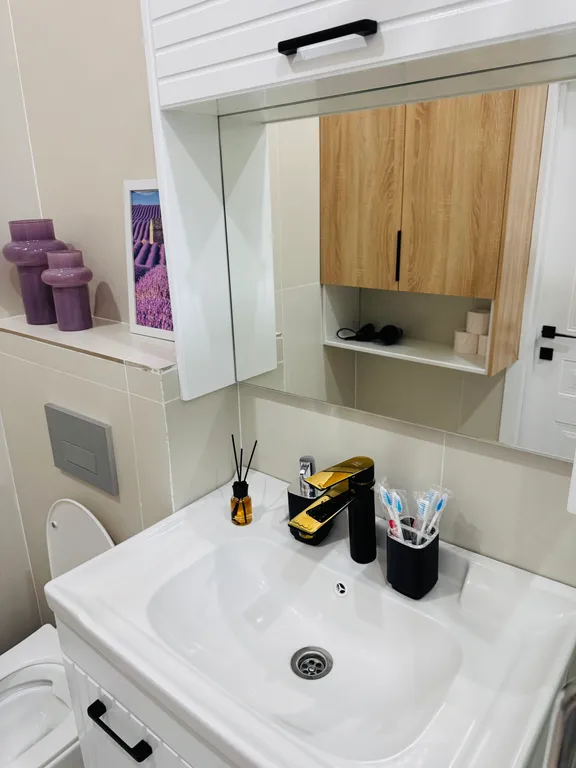 Просторный апартамент в центре Алматы Mega park