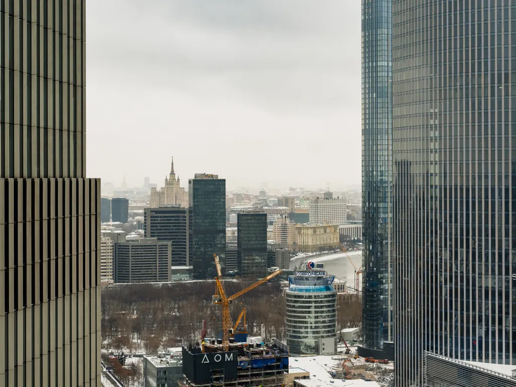 Neva Sky Панорамный вид на небоскребы и город