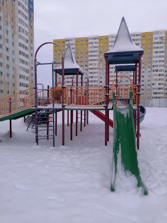 Честная квартира с балконом Четыре угла возле ТЦ Аура