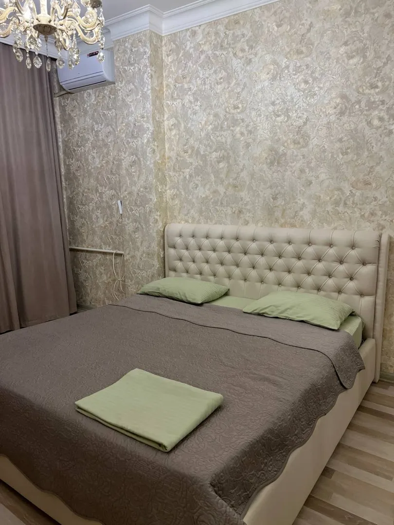 Спальня, имеется большой шкаф купе, гладильная доска, утюг! 