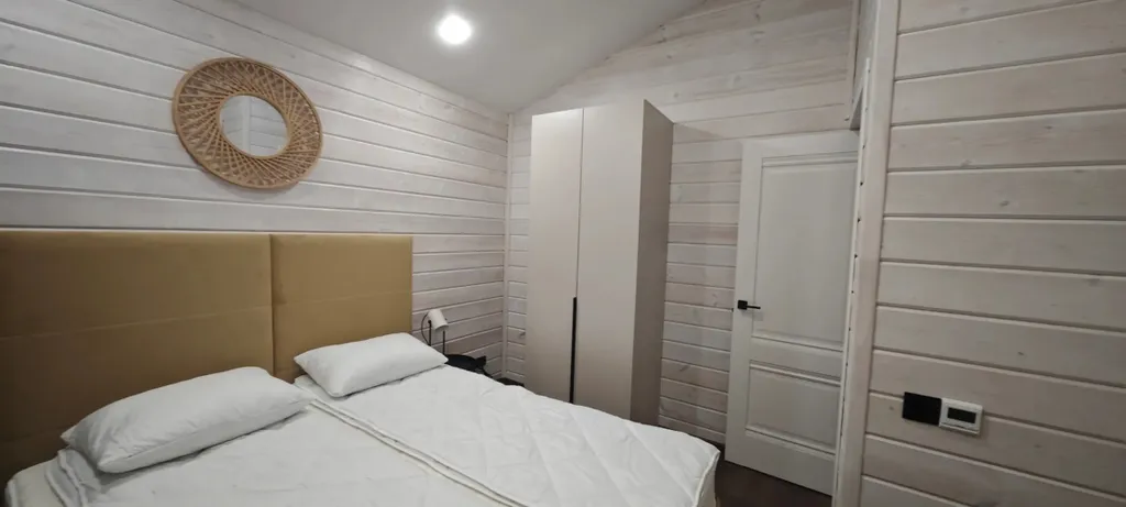 Коттедж Коттедж Уютный барнхаус на берегу реки Искона в окружении соснового леса — Можайск