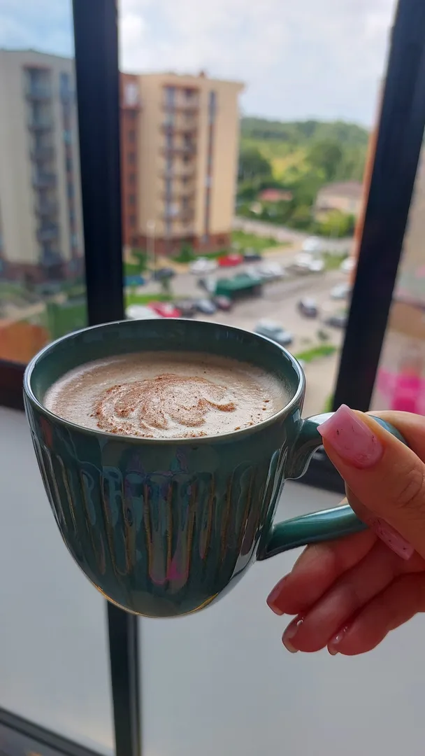 Приятно посидеть на лоджии за чашечкой кофе ☕️ 
