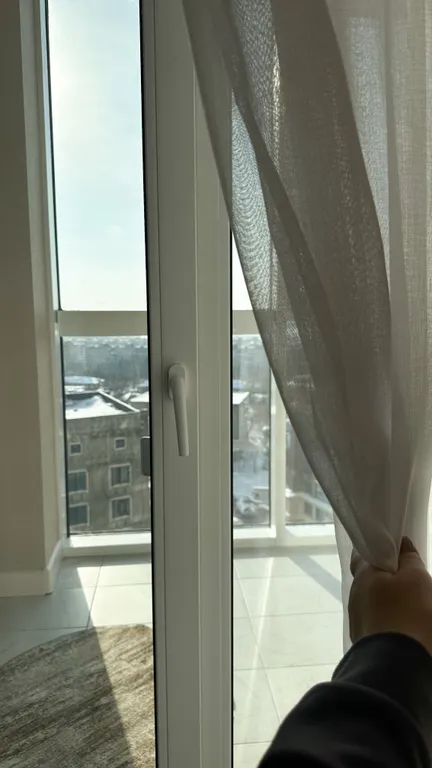 Шикарная, светлая, чистая студия в центре города с видом на Амур