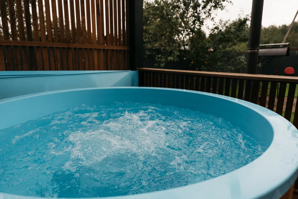 Дом с сауной, включена в стоимость, и горячей купелью на террасе