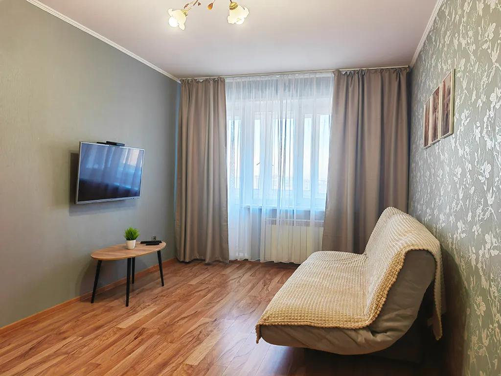 1-комнатная рядом с Изумрудными городом