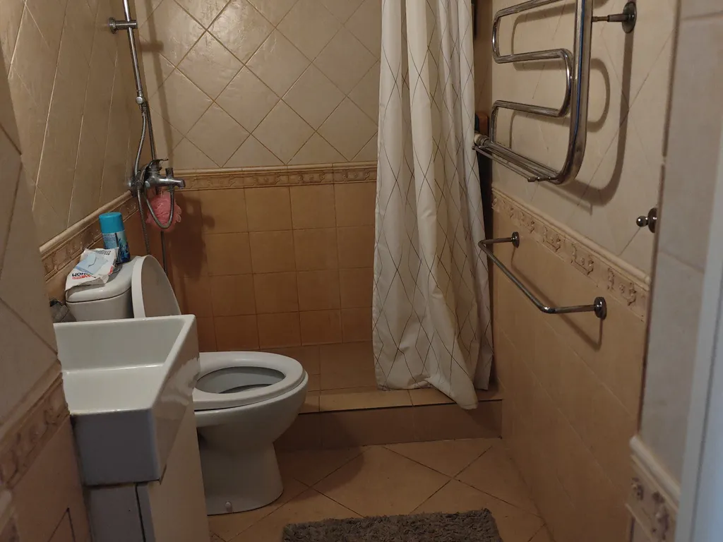 Дом с бассейном, сауной, возле леса для семейного отдыха