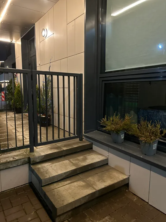 Лисья нора с сауной и террасами