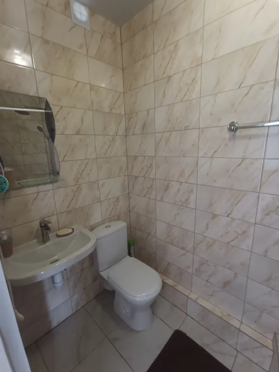 Уютная студия с кухней и видом на море.