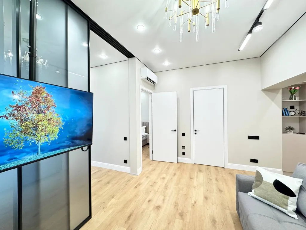 3-комнатная с видом на горы в ЖК Комфорт Сити, рядом с ТЦ MEGA