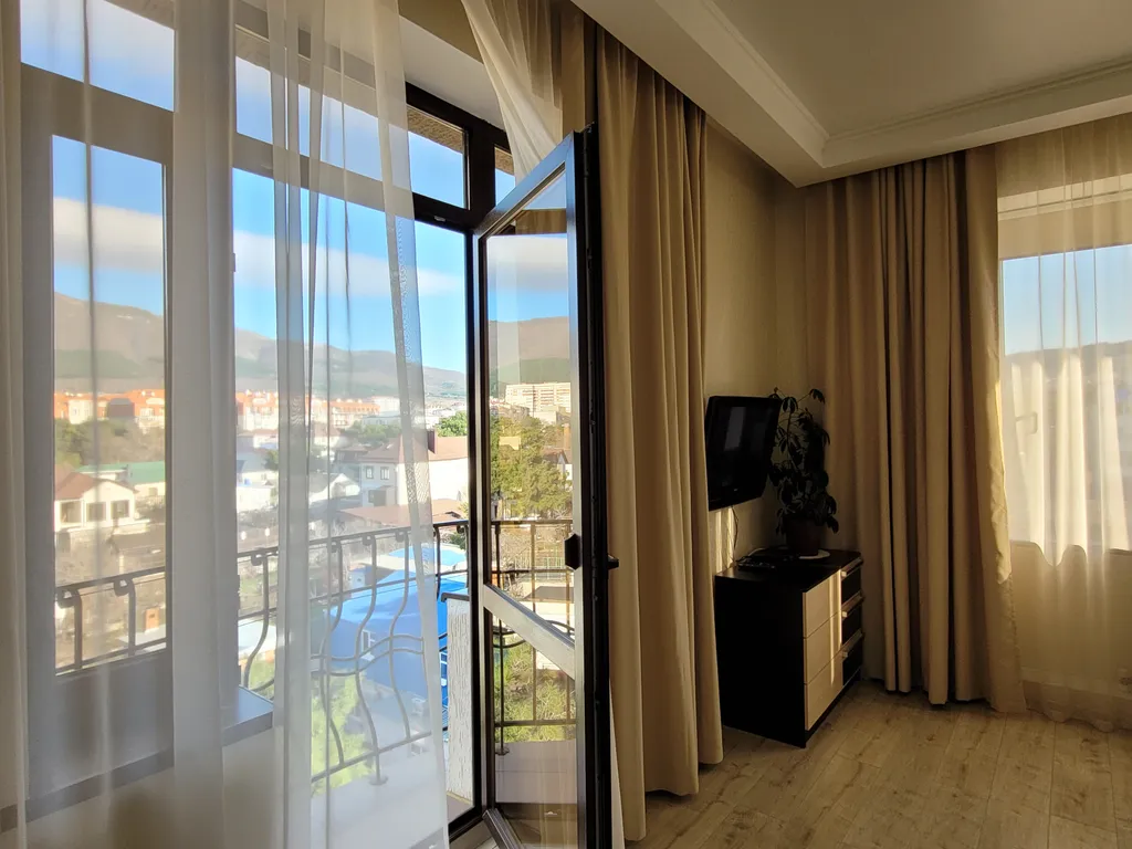 Квартира Квартира Просторная евродвушка около моря — Геленджик