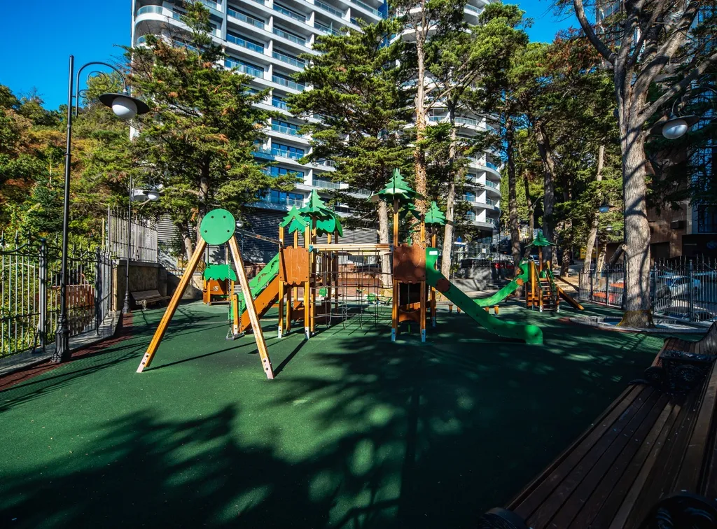 Студия у моря с видом на горы и парк