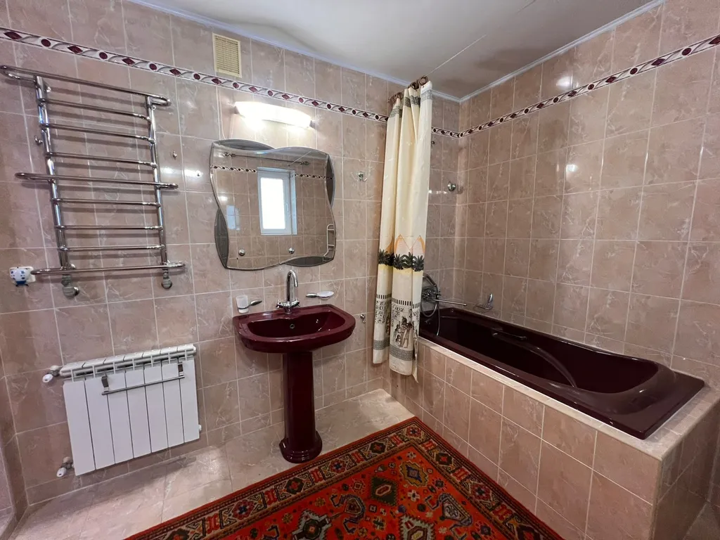 "Комфорт"с деревянной террасой