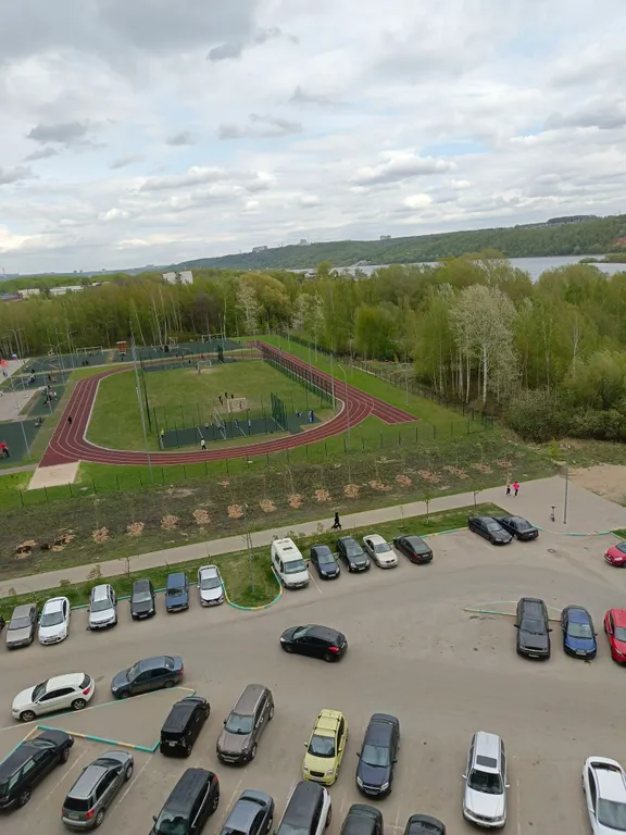 Уютная студия на берегу реки