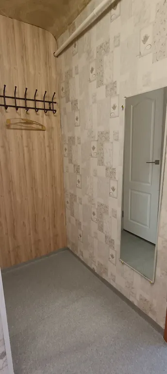 2-комнатная квартира с кондиционером без балкона в центре