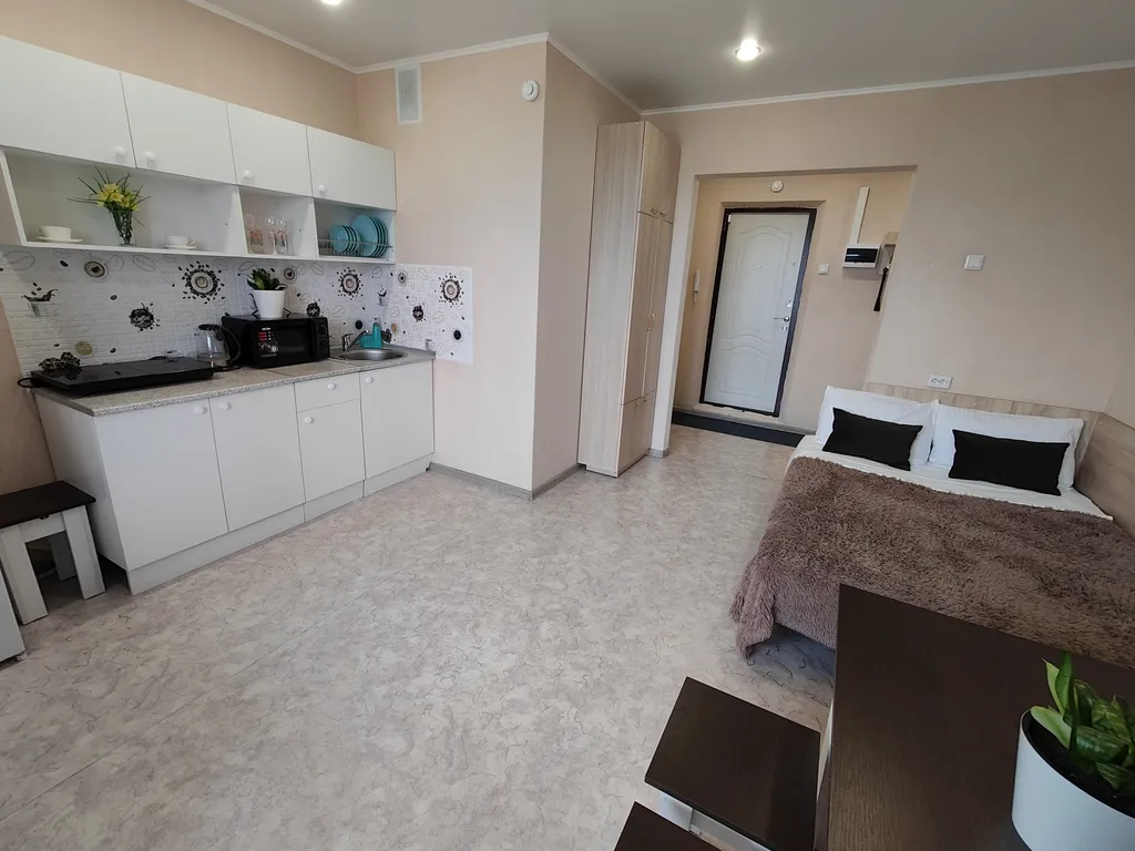 Светлая уютная студия в тихом спальном районе