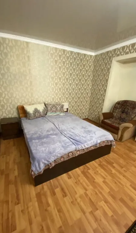 Комната в частном уютном доме с огромным двором