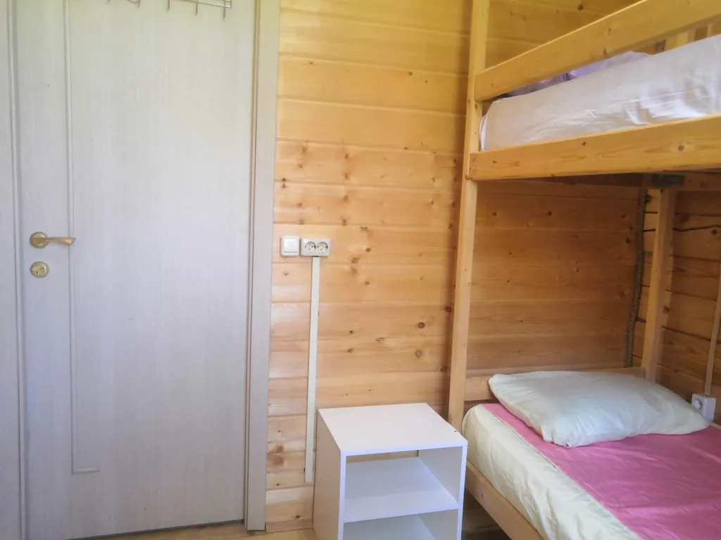 Отдельная комната с двухярусной кроватью