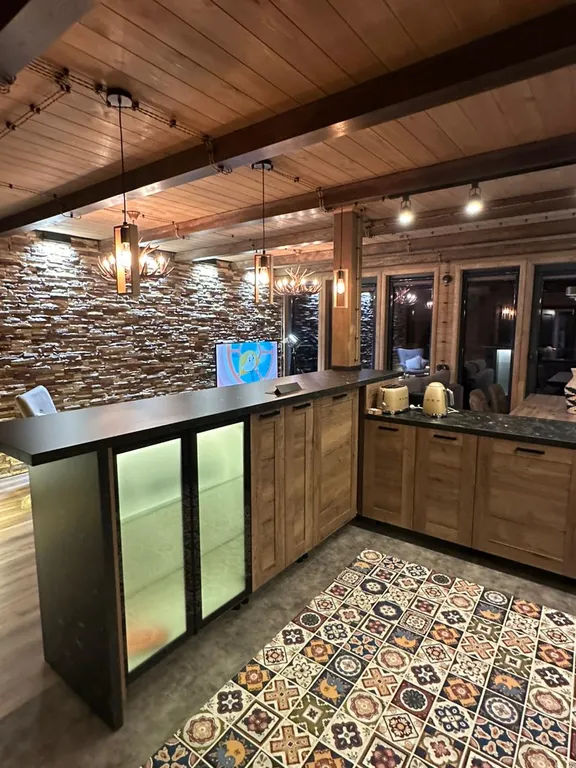 Дом в Гунибе с видом на крепость и горы