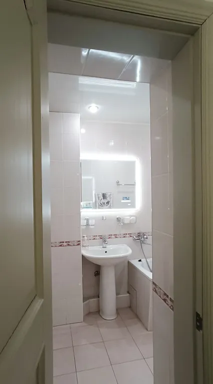 Квартира в центре с видом на набережную и горы