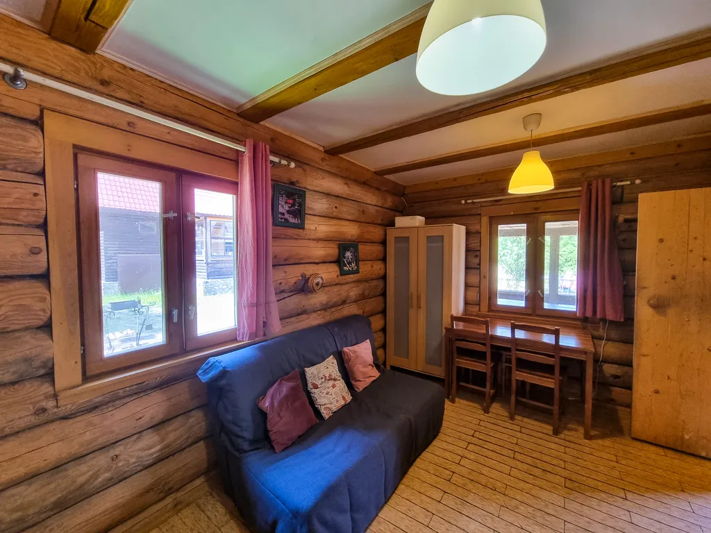 Классный домик прямо на берегу озера Селигер