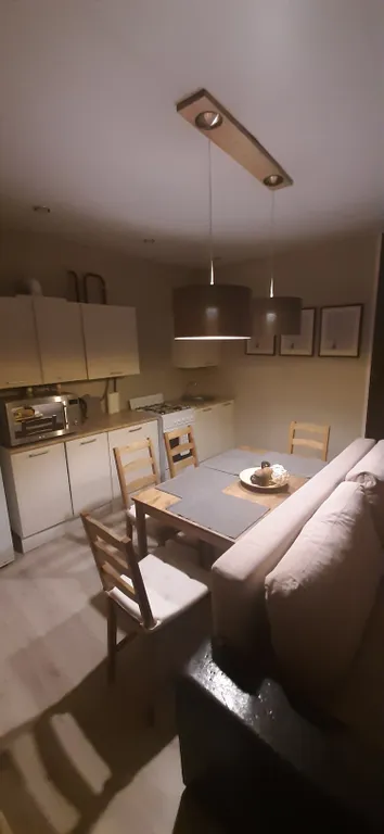 Дом в деревне с баней