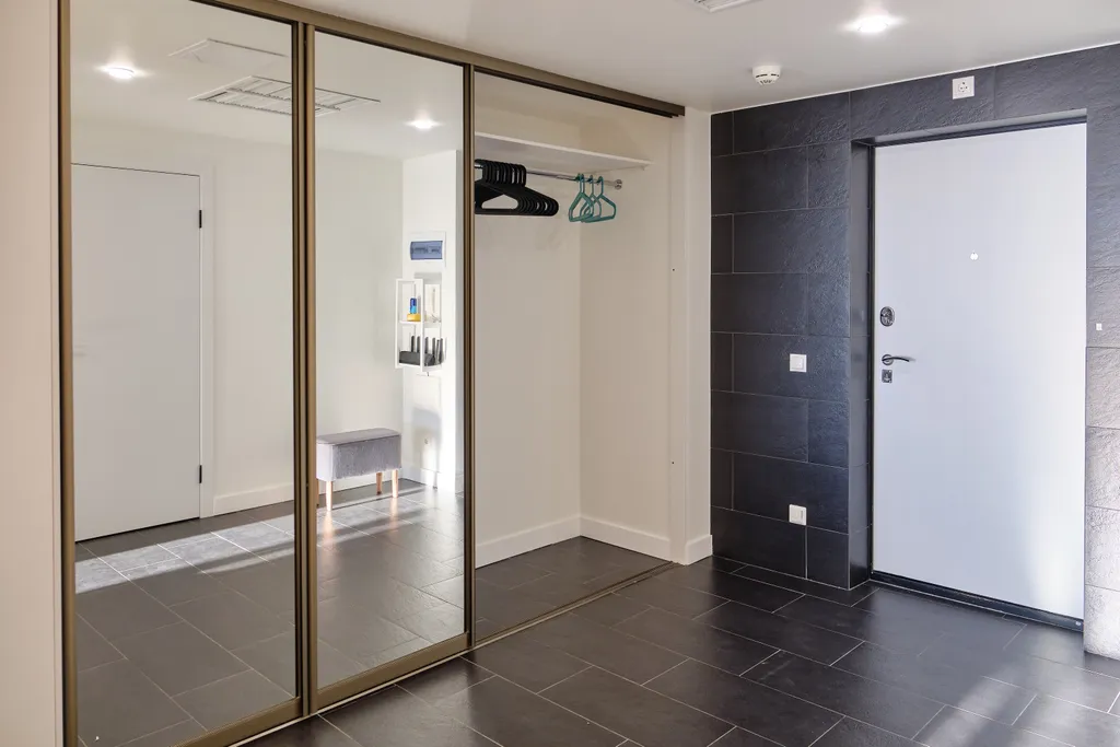 Просторный апартамент на 20 этаже