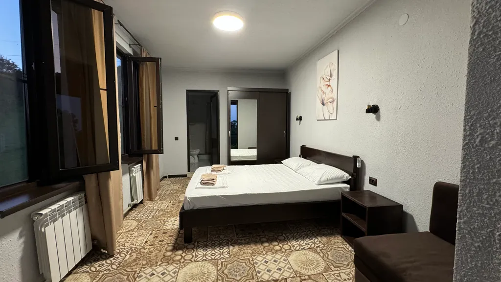 4-комнатный Дом