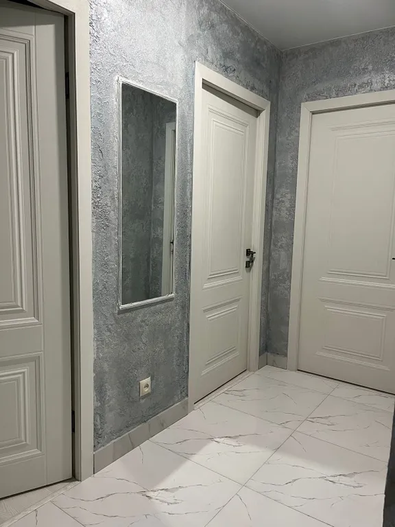 2-х этажный коттедж с бассейном на берегу