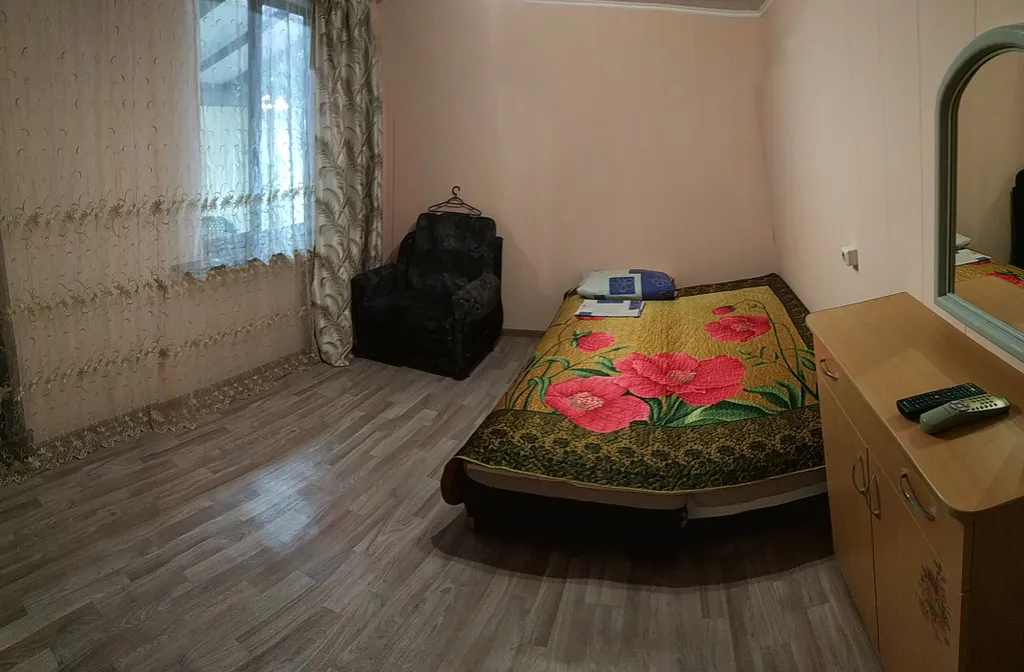 Коттедж Домик для тихого семейного отдыха — Геленджик