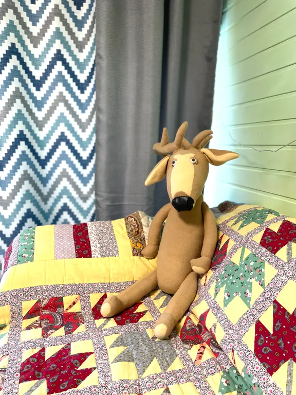 Домик мечты в самом живописном месте города, у реки и озера