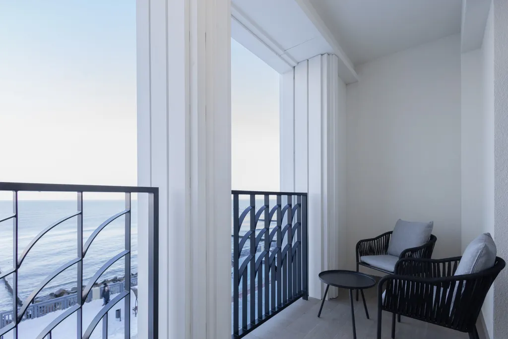 Мраморный бриз с панорамным видом на море