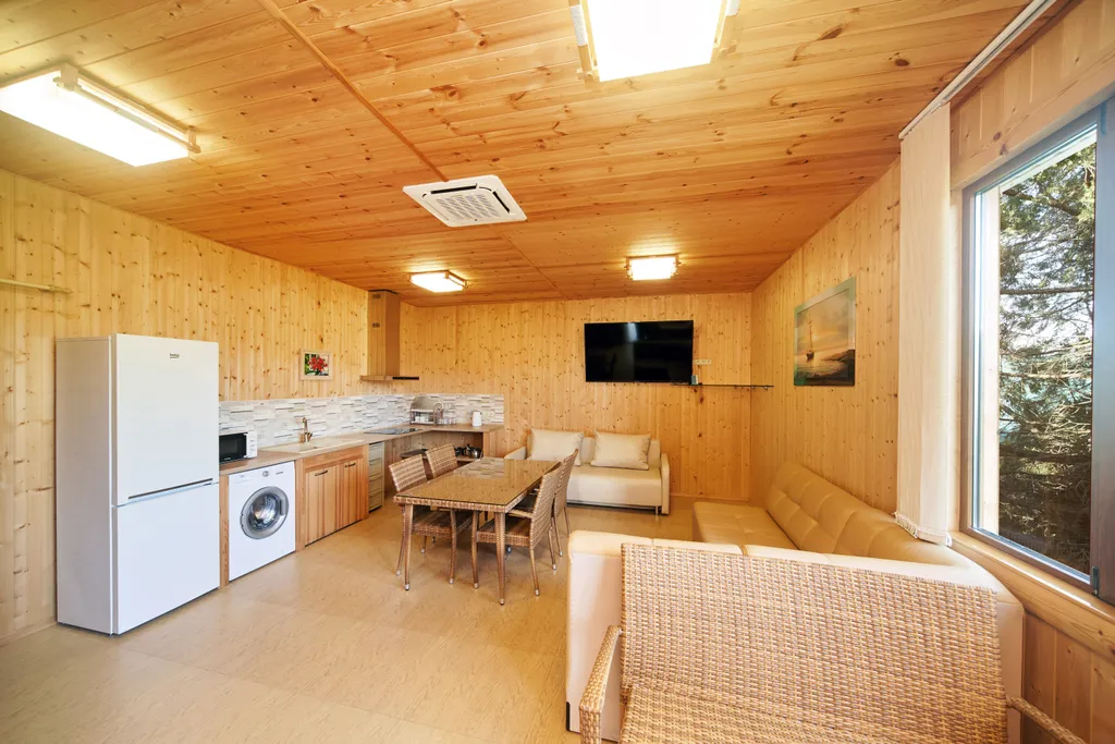 Коттедж Деревянный дом с личным бассейном в усадьбе Можжевеловый дворик — Айвовое