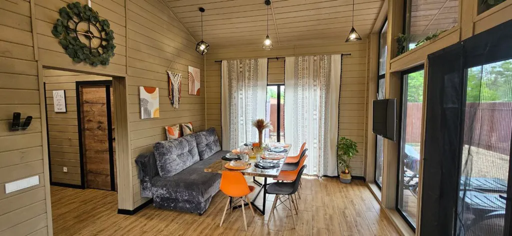 Уют6ый дом и баня, близи озера