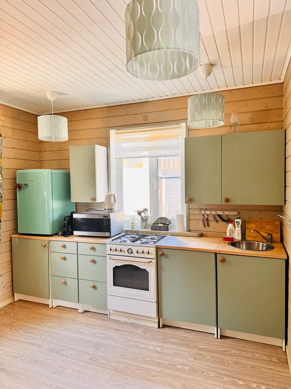 Коттедж Домик под соснами в Свирском — Лодейное Поле