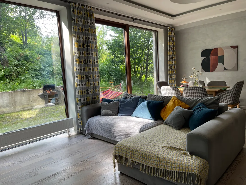 Уютный дом с баней, чаном и видом на горы