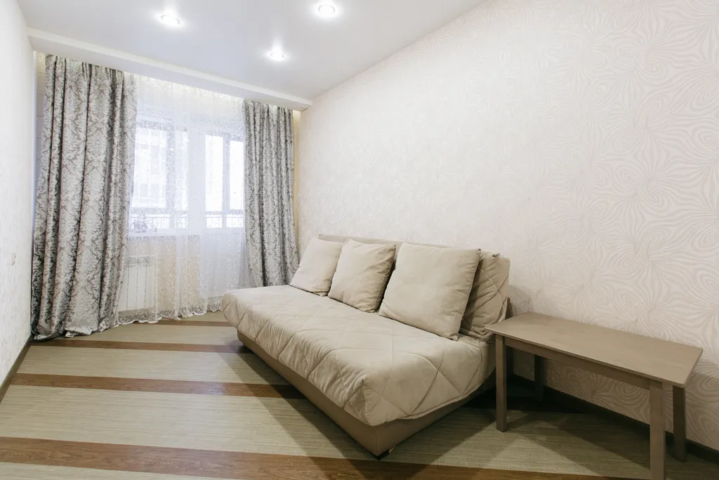 Двухкомнатная квартира-студия возле метро "Маршала Покрышкина"