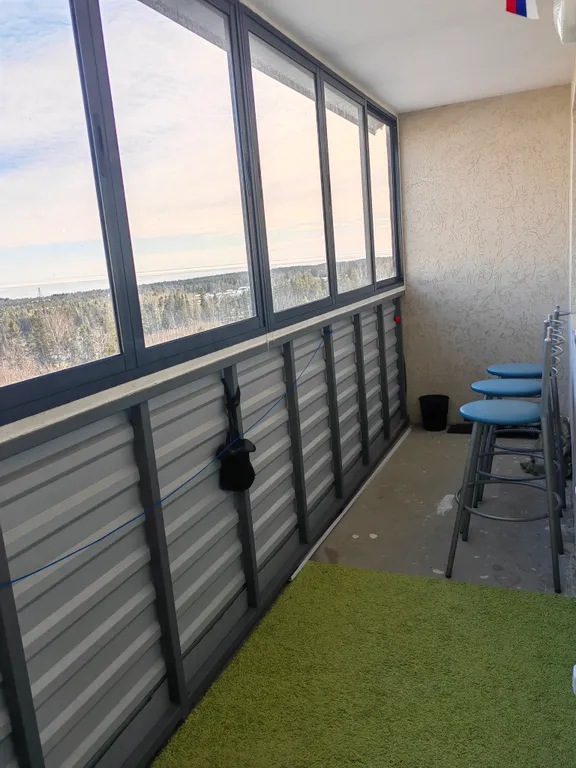 Уютная квартира в спокойном районе с видом на озеро