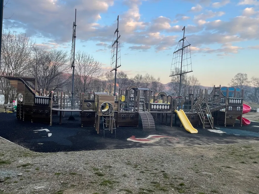 3-комнатная рядом с городским парком