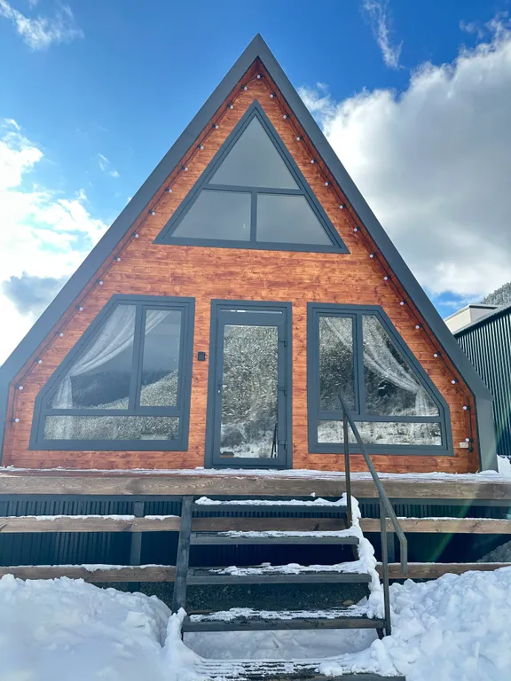 Коттедж Коттедж А-фрейм в живописном месте — Архыз