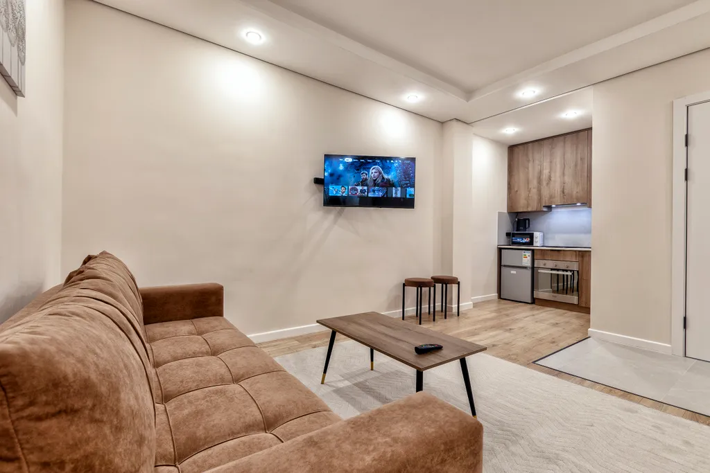 Элитные апартаменты с панорамным видом из окна в самом центре столицы