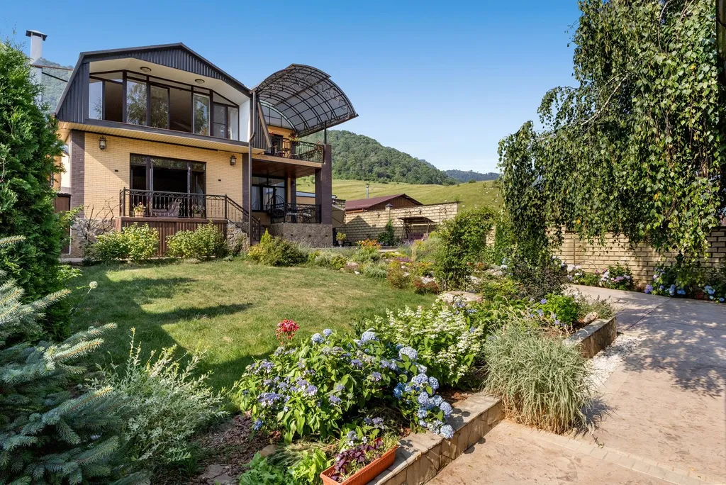 Дом с камином и баней на дровах в райском уголке