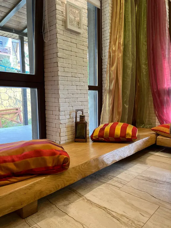 Евро-четырехкомнатный апартамент Эко Дом с террасой